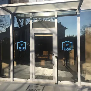 Hotel Blue, Suzzara